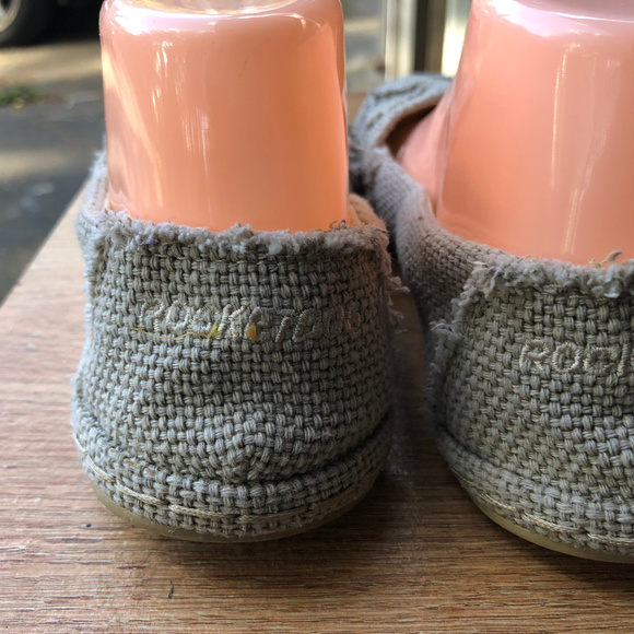 Red Dog Khaki Canvas Slip On Shoes Size 7M - Picture 6 of 8